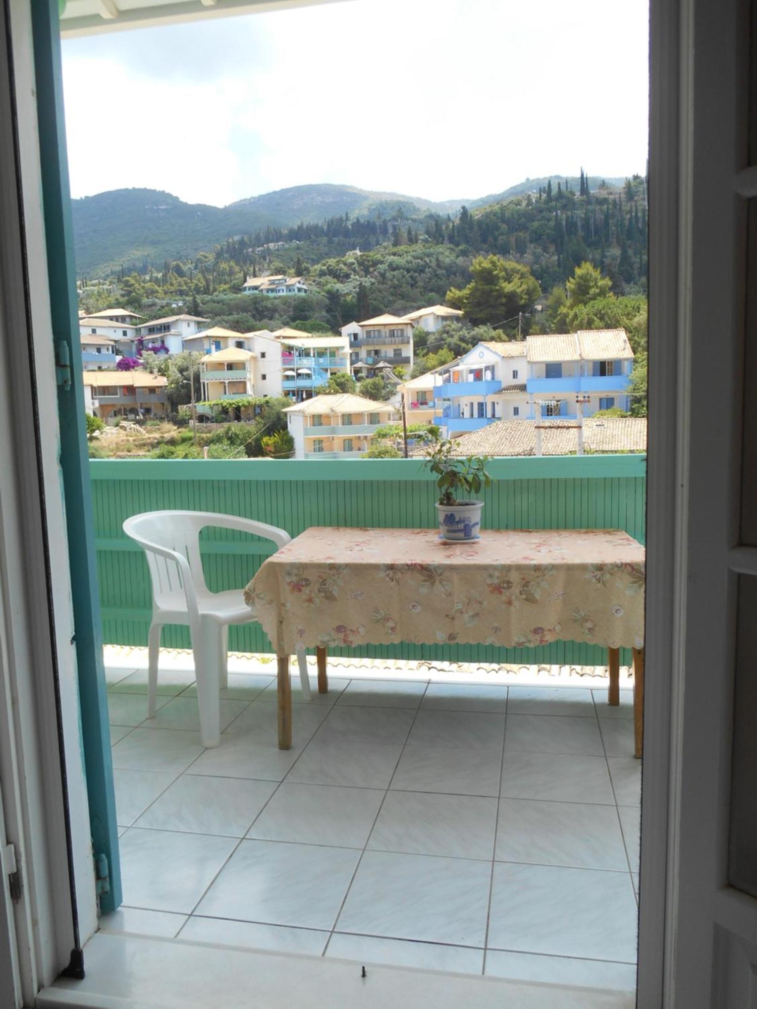 Apartment Milos Agios Nikitas