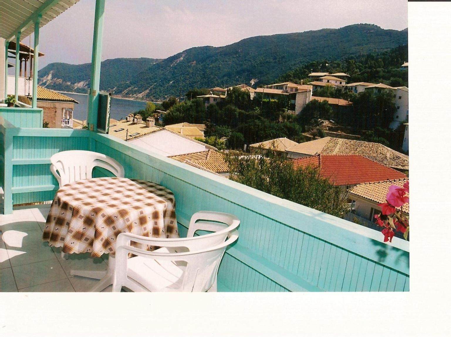 Apartment Milos *