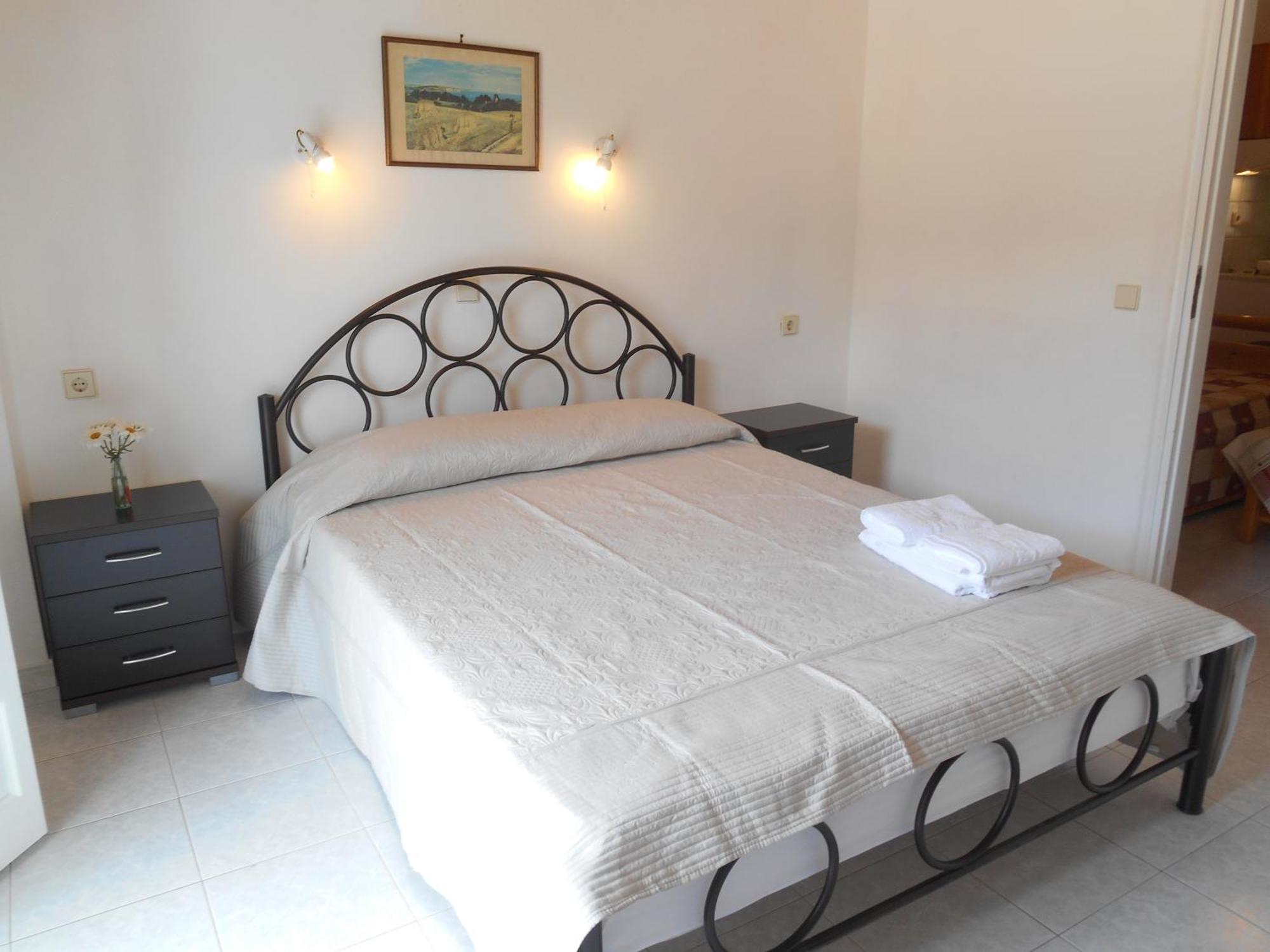 Apartment Milos *