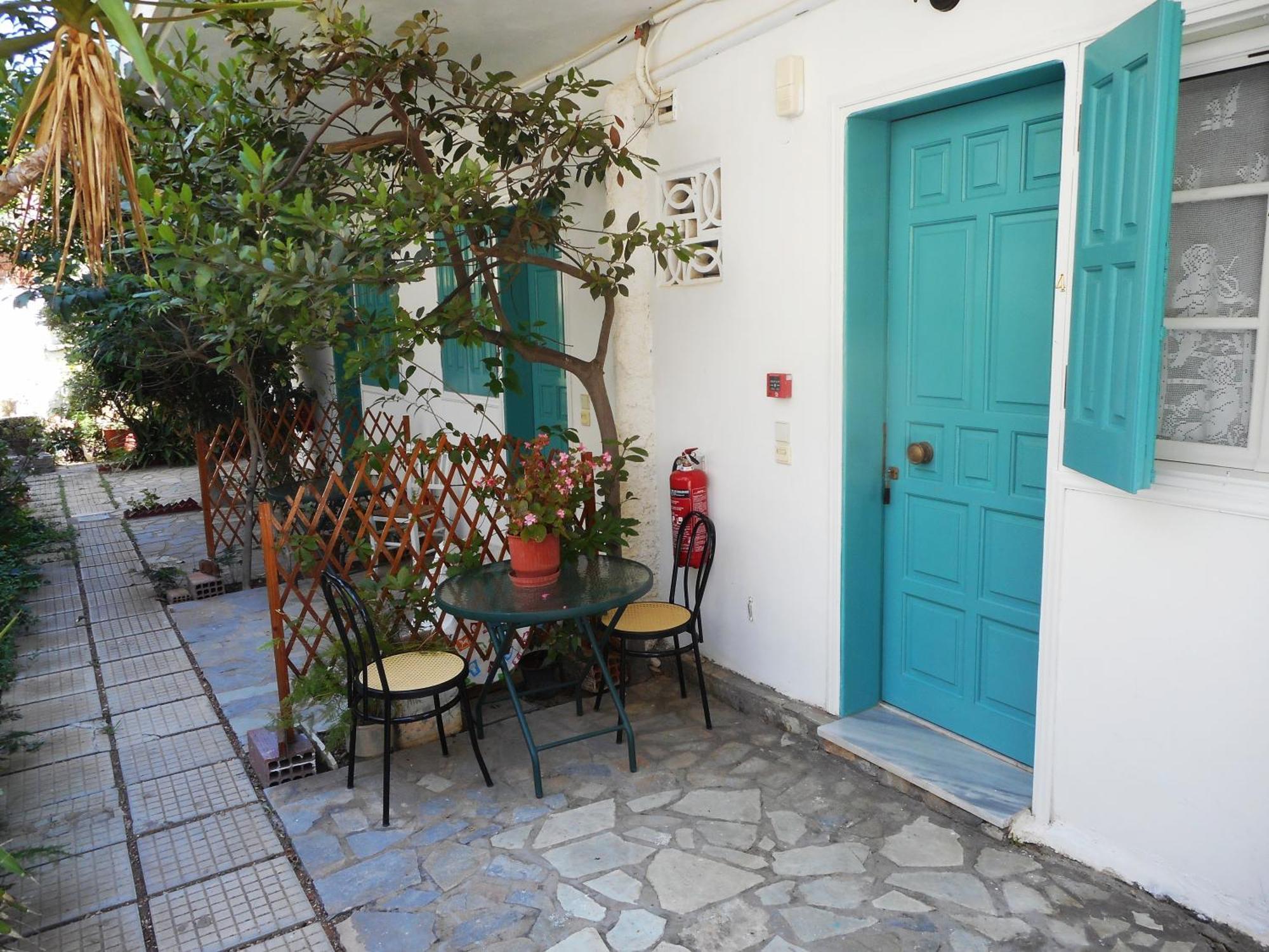 Apartment Milos Agios Nikitas